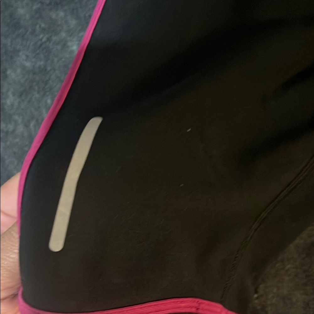 Nike Black and Pink Athletic Leggings - Picture 5 of 10